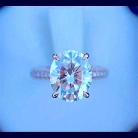 Gorgeous Gold Plated Large Zircon Stone Engagement Wedding Ring New in Gift Box